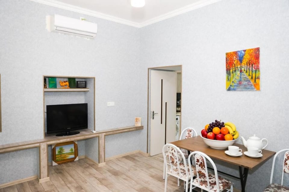 TV and multimedia, air conditioner