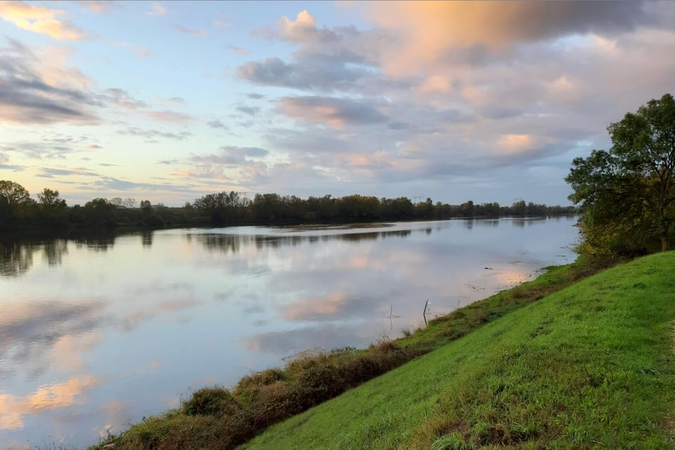 Nearby landmark, Natural landscape, River view