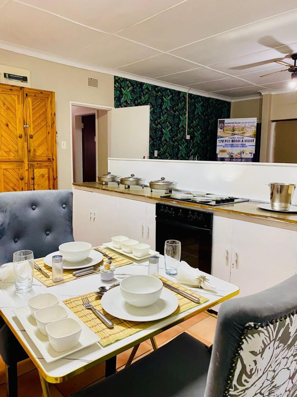 Kitchen or kitchenette