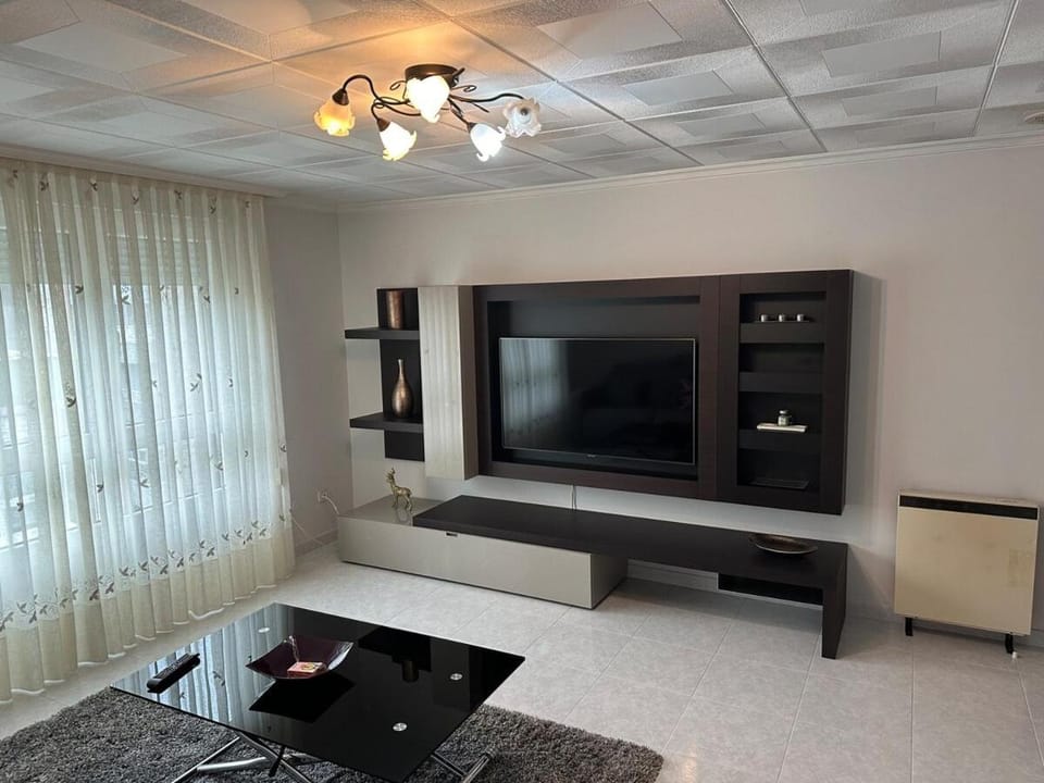 Apartamento Carballo Centro Apartment in Bergantiños