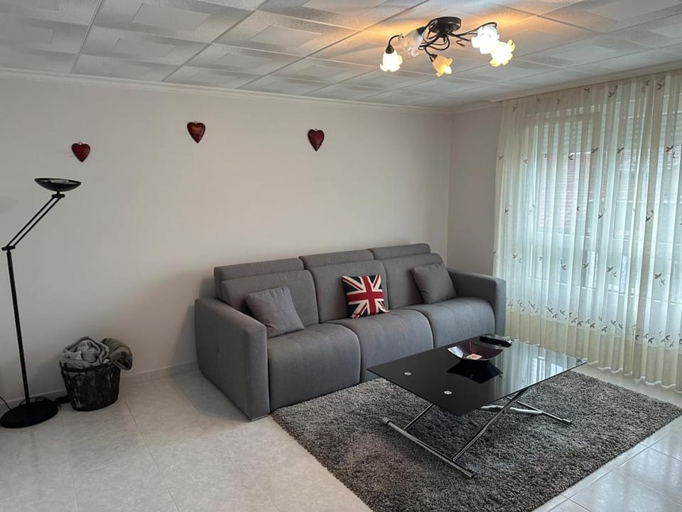 Apartamento Carballo Centro Apartment in Bergantiños