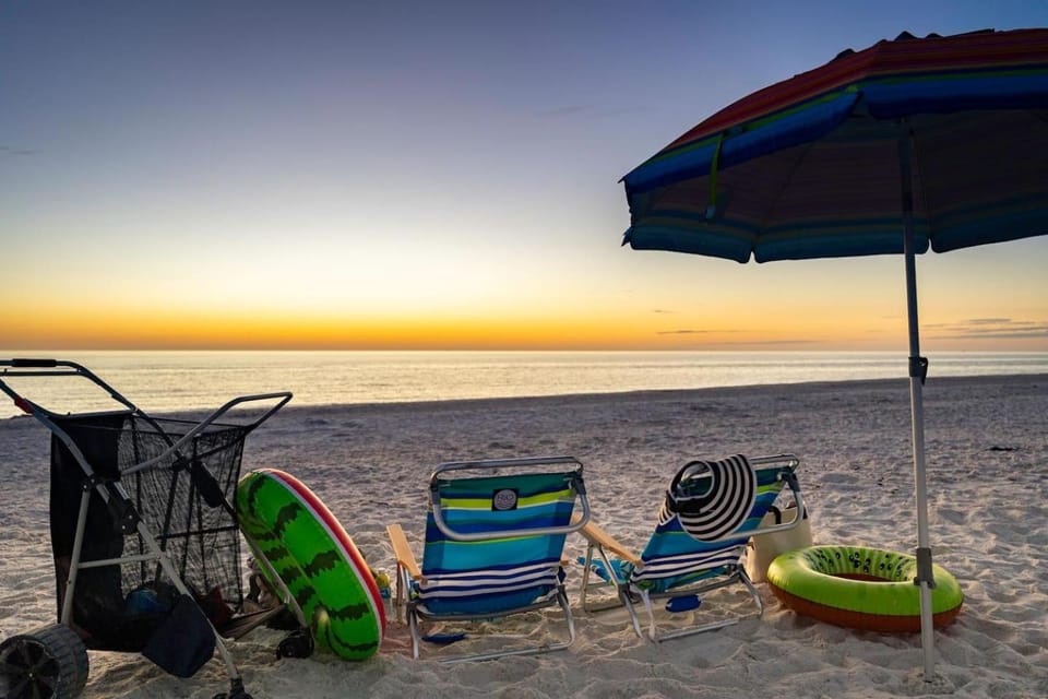 Waterfront Condo Beach Access & Pool Luxury Apartment in Marco Island