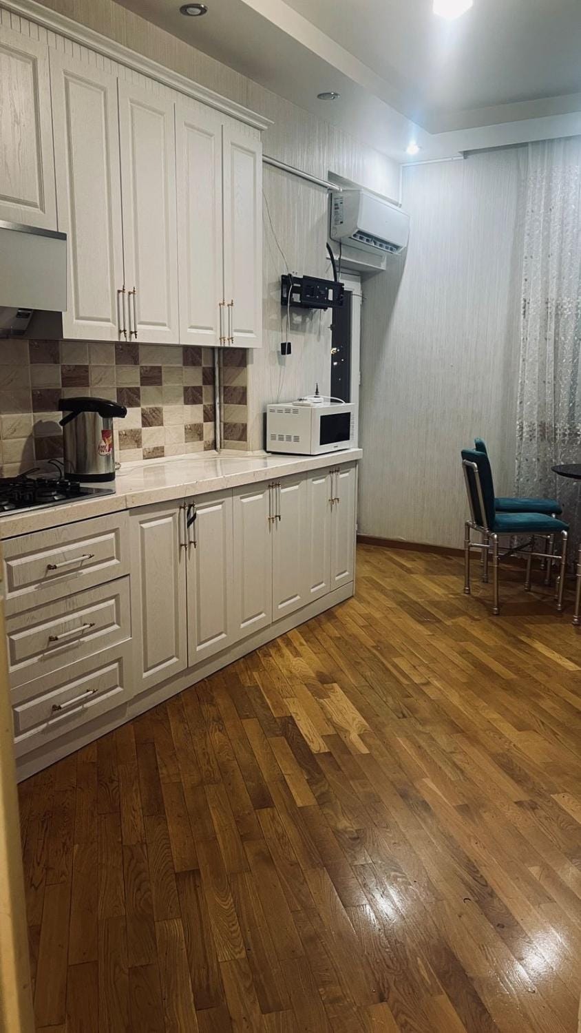 Elegant Home with Classic Touc Apartment in Baku