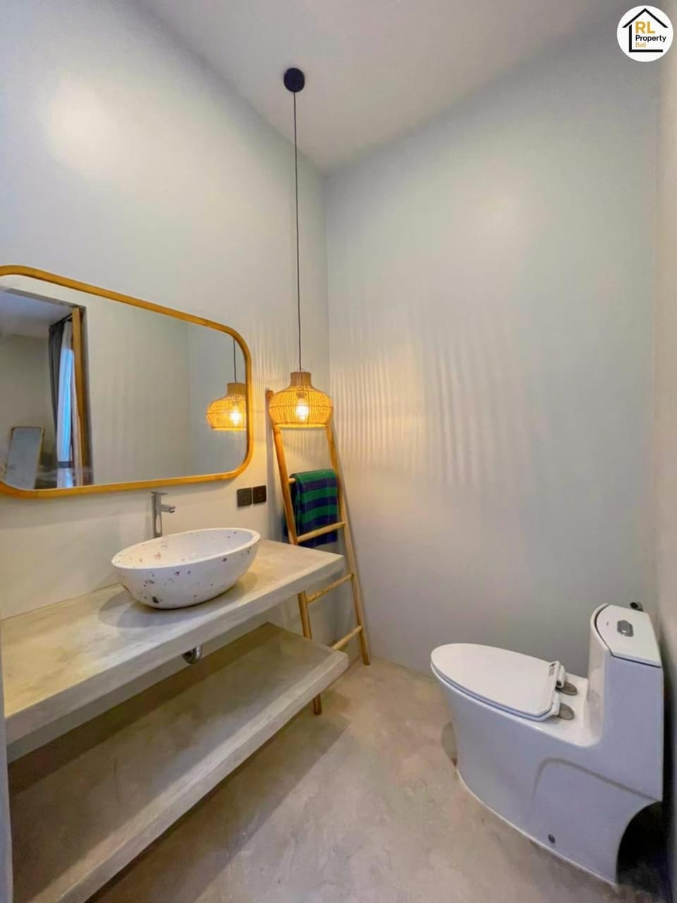 Toilet, Bathroom, bidet, towels
