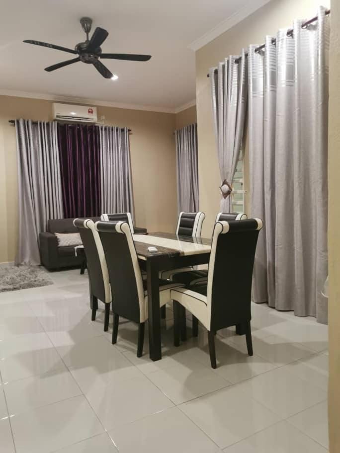 Homestay Azkha House in Kedah