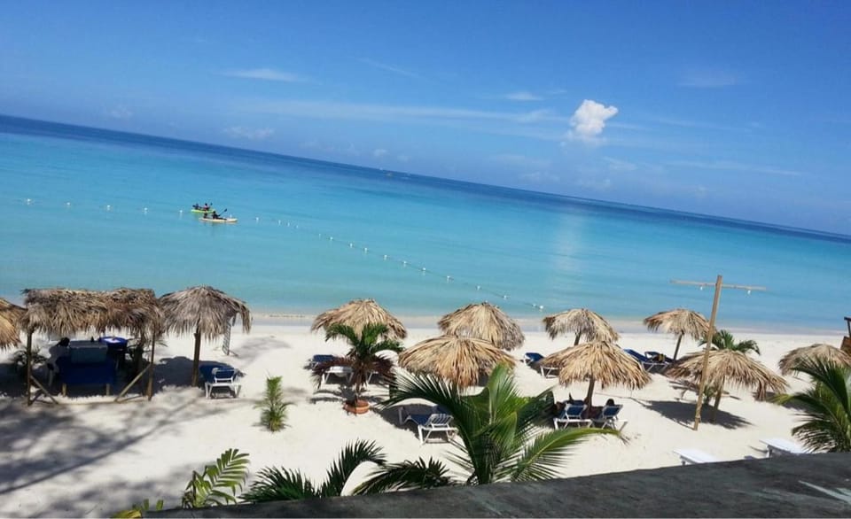 Fun Holiday Beach Hotel Hotel in Westmoreland Parish