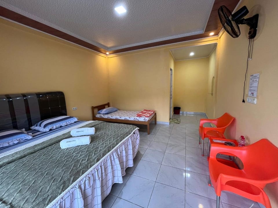 Abadi Guest House Tuktuk Bed and Breakfast in Indonesia