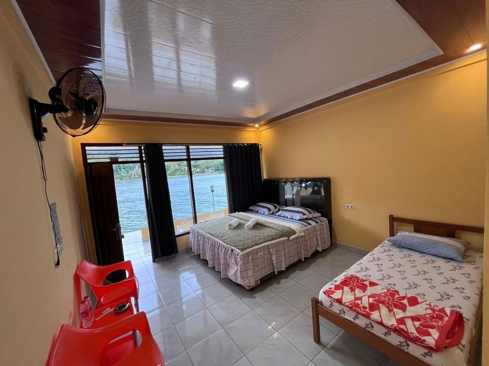 Abadi Guest House Tuktuk Bed and Breakfast in Indonesia