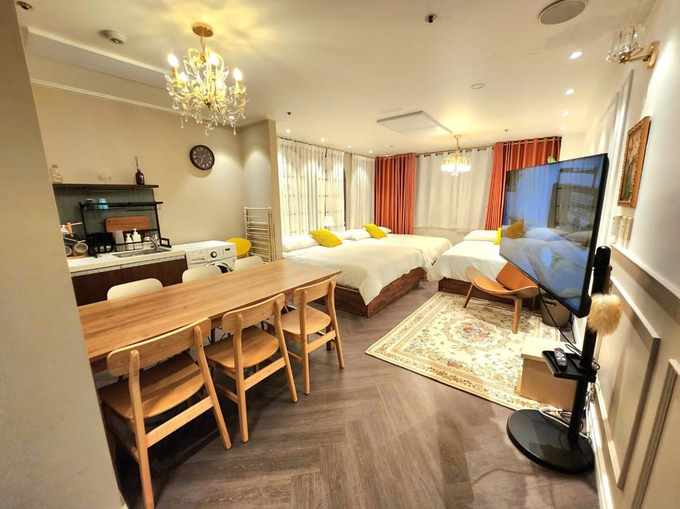 Photo of the whole room