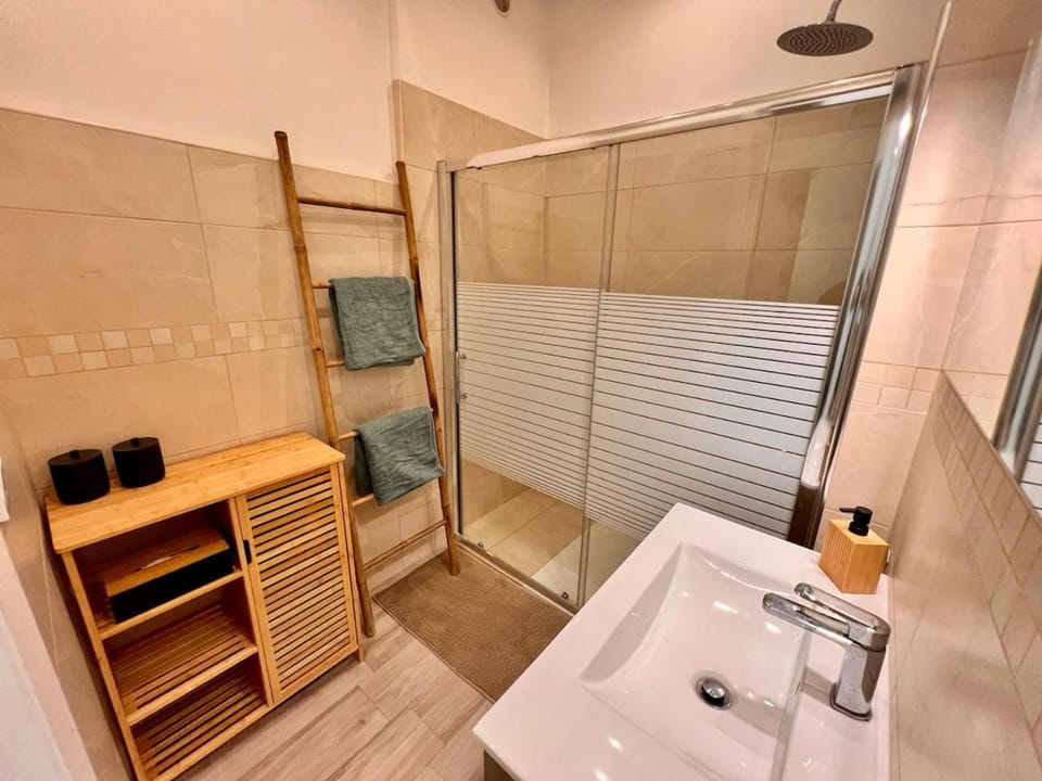 Cannes centre - Forville Market Apartment in Cannes
