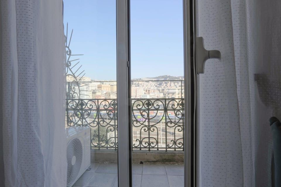 View (from property/room), City view