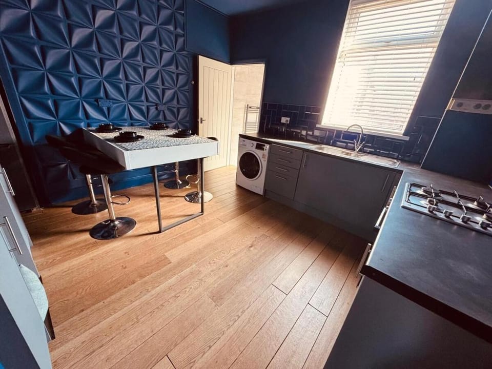 Hamish's Hideout Apartment in North Shields