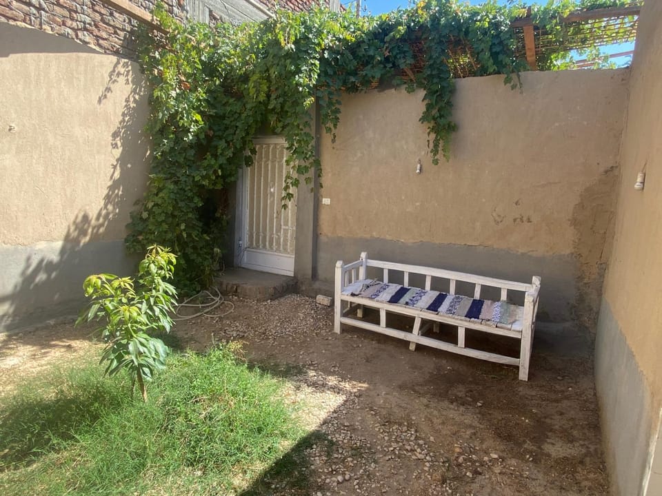Home of Natural House in Luxor