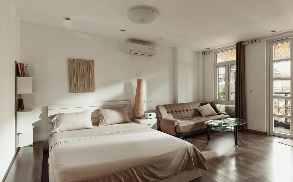 Best for two Balcony-Bathtub-City View Rooftop Vacation rental in Hanoi