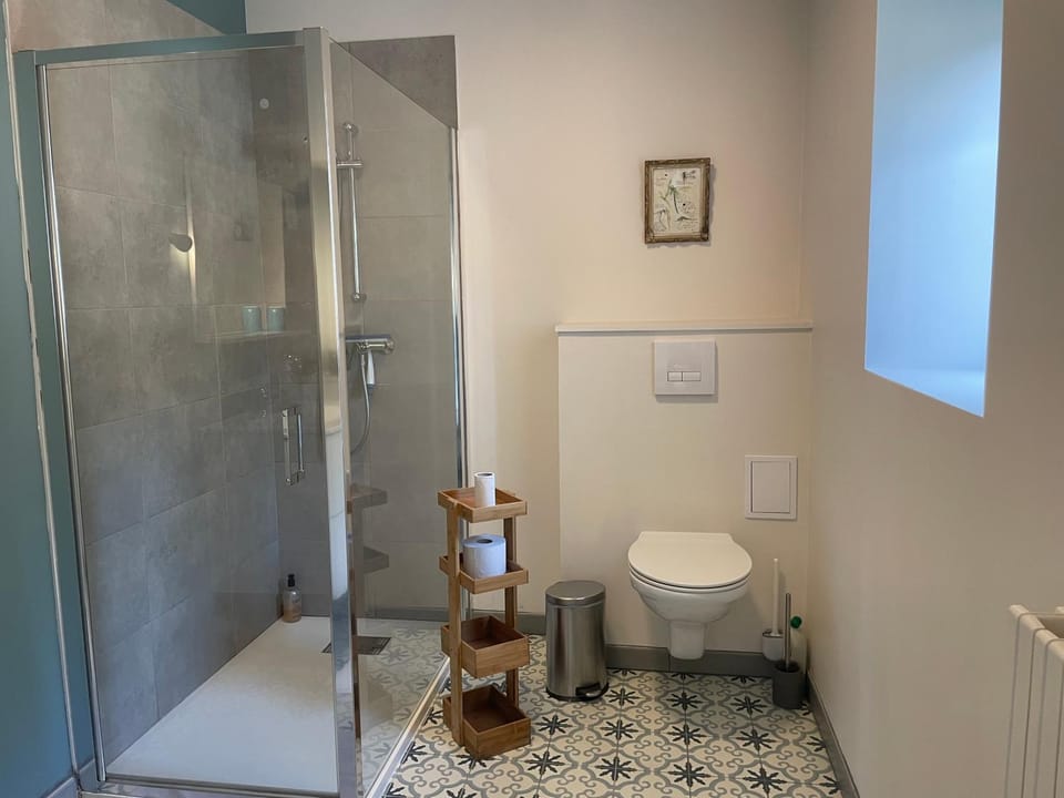 Shower, Toilet, Bathroom