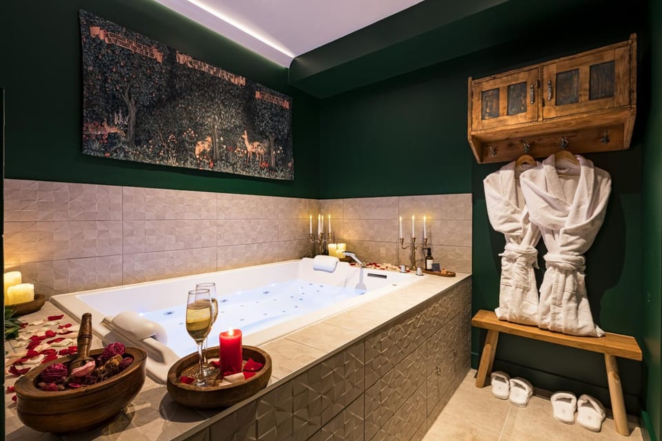 Hot Tub, Bathroom, Bath