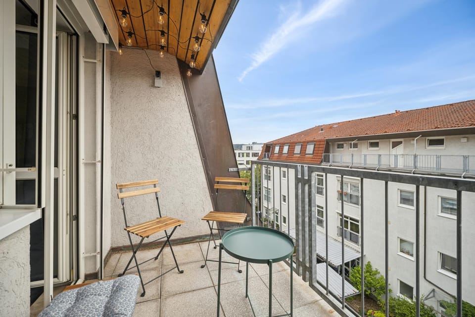 Property building, View (from property/room), Balcony/Terrace, Seating area
