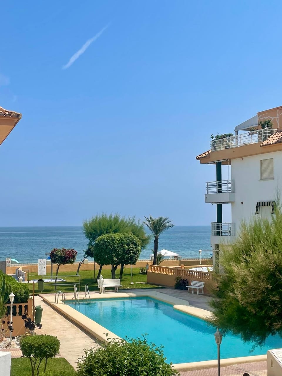 Views of Las Marinas, beachfront, Dénia Apartment in Costa Blanca
