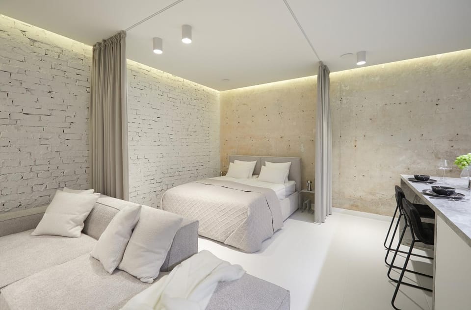 Bed, Living room, Seating area, Bedroom, towels