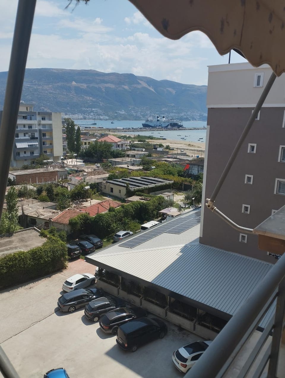 Apartament Rruga Sazan pran Kraal Hotel Apartment in Vlorë