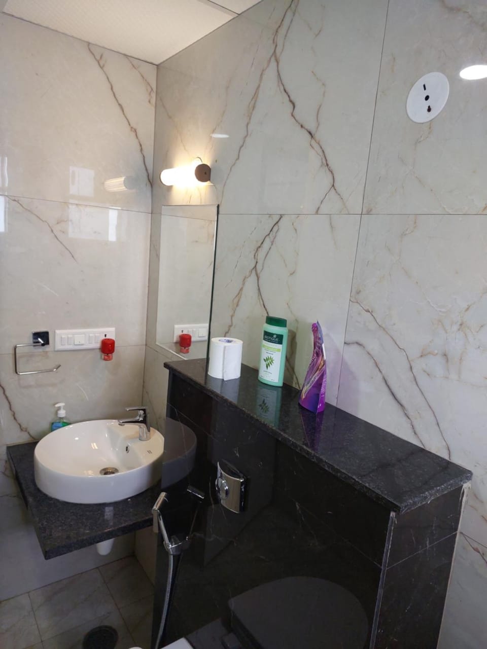 The Luxe Loft by urban suites Apartment in Jaipur