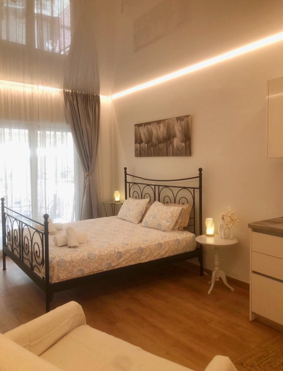 Modern familiar house under Acropolis Apartment in Athens