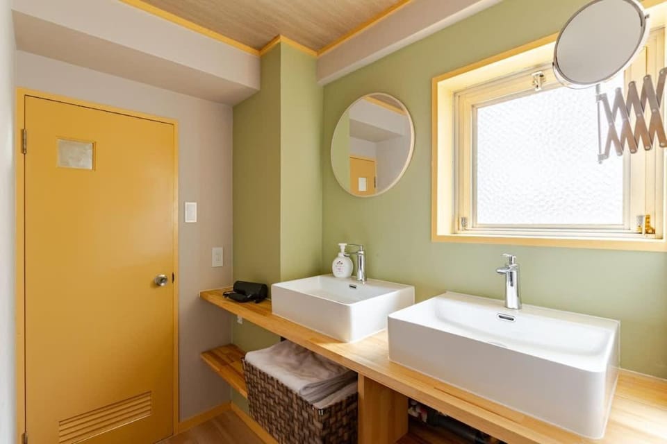 Family Stay Namba Shinsaibashi & Dotonbori 6Pax with Kitchen Apartment in Osaka