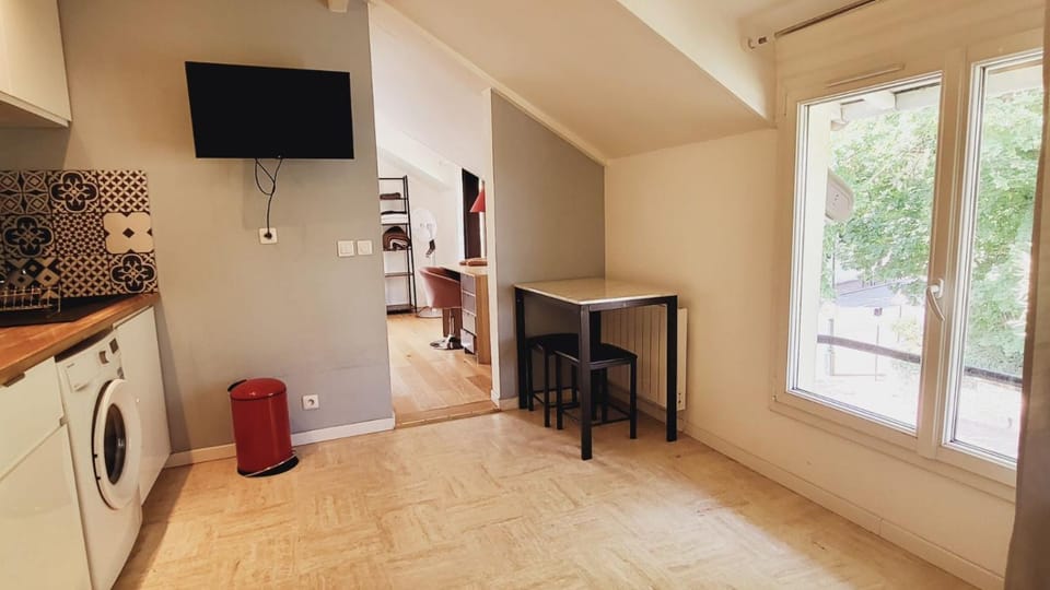 TV and multimedia, Kitchen or kitchenette, minibar, pet friendly, washing machine