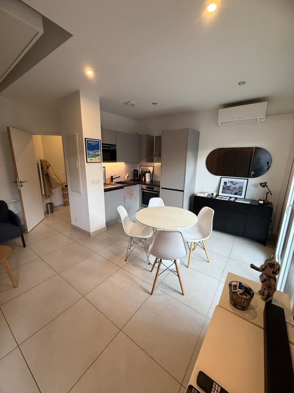 Studio moderne au cœur du 6e 8e Apartment in Marseille