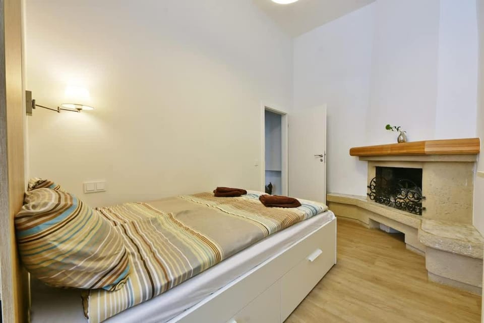 Domillion Duplex Apt 11 ppl 4baths Vokieciu V10C Apartment in Vilnius