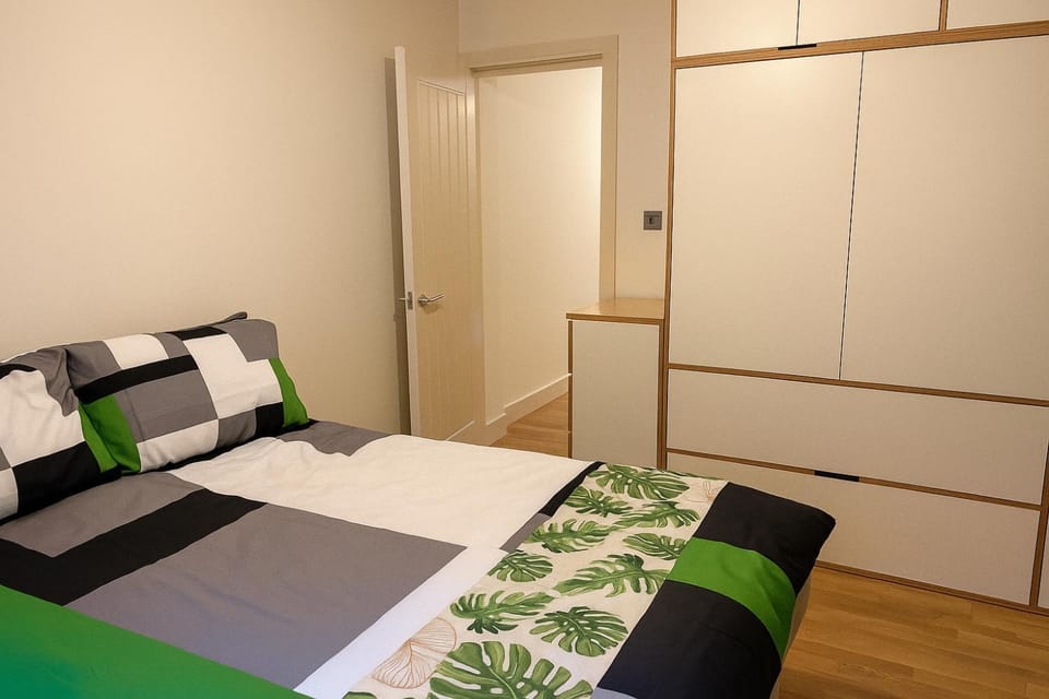 The Quiet City Escape 2 bedroom, 1 Bathroom Apartment in London Borough of Southwark