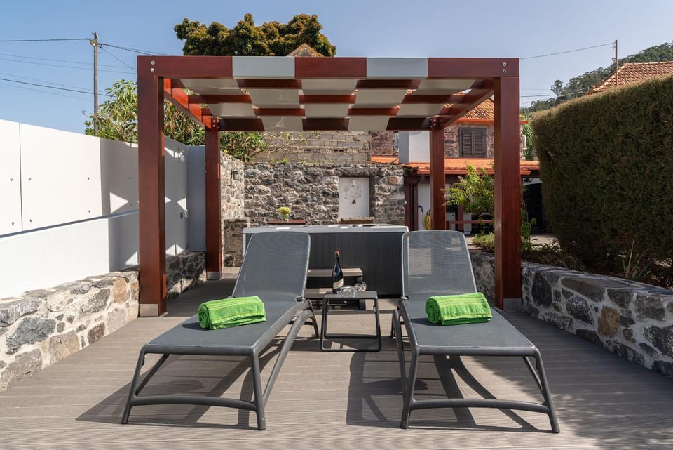 Casa Leonor by Rent2U, Lda House in Madeira District