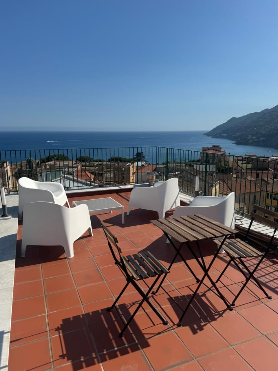 Natural landscape, Balcony/Terrace, Mountain view, Sea view