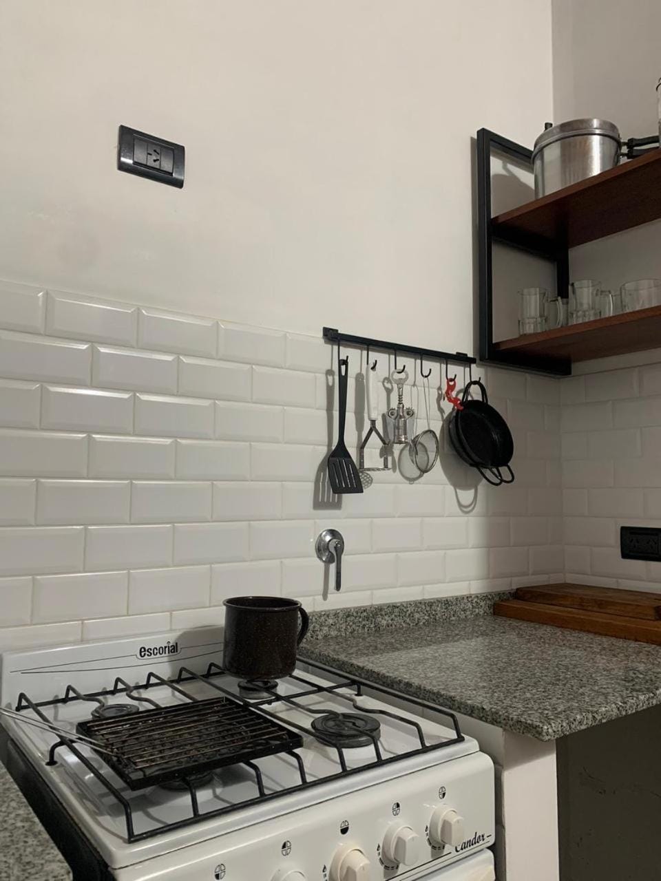 Kitchen or kitchenette, kitchen