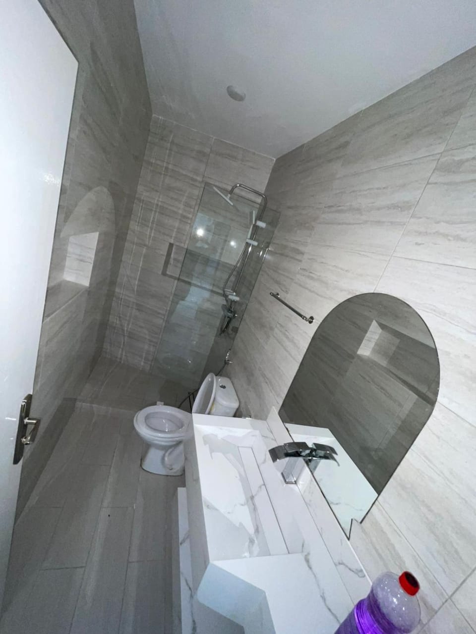 Shower, Toilet, Bathroom, Bath