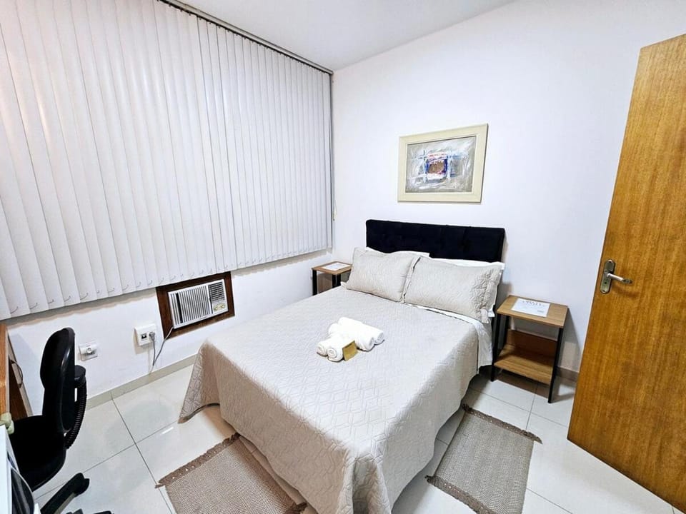 Apto Inteiro Centro Sta Casa 200m WIFI Perto de Tudo até 4 pessoas Apartment in Porto Alegre