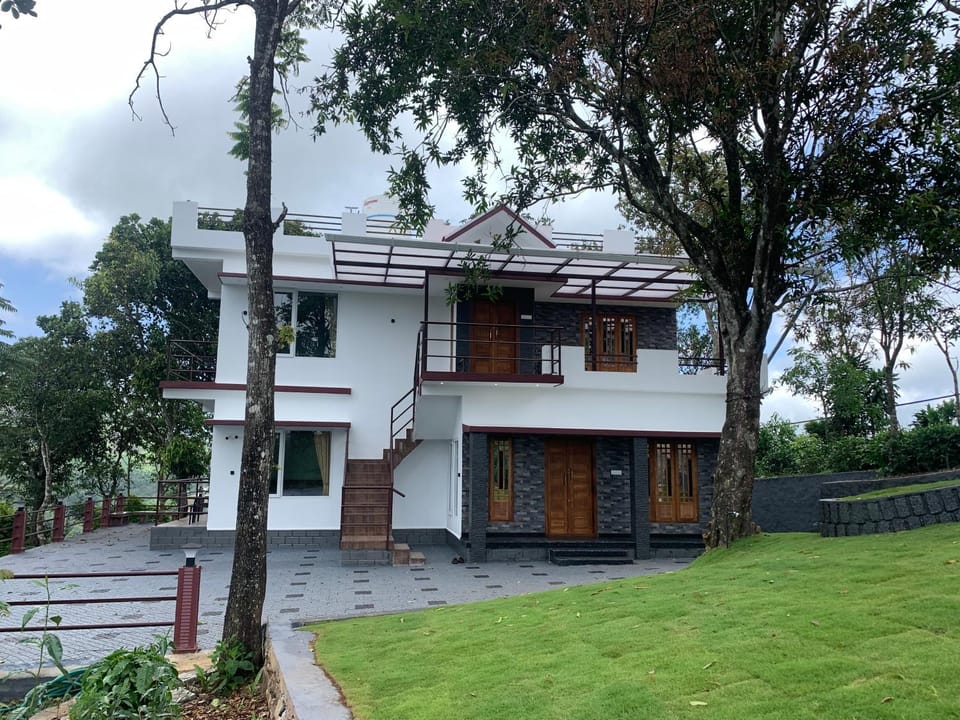 Greenshore 4BHK Pool Villa Vagamon Villa in Kerala