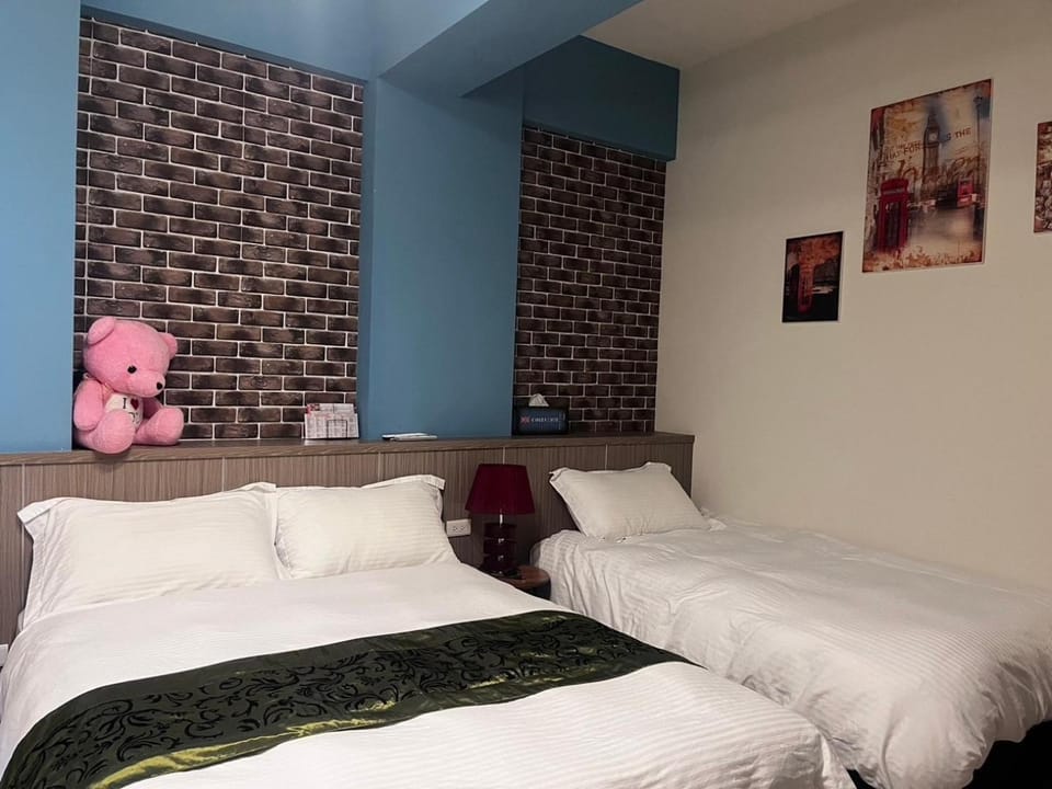 Bed, Photo of the whole room
