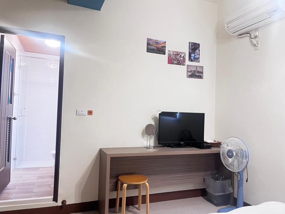 TV and multimedia, fireplace, hair dresser, air conditioner