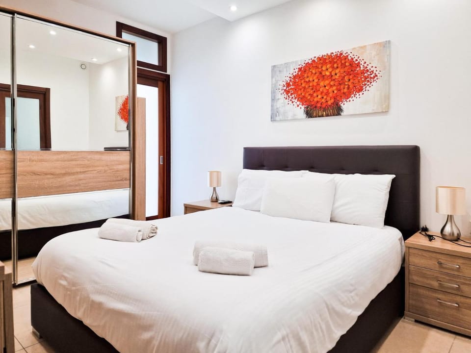 Bed, Photo of the whole room