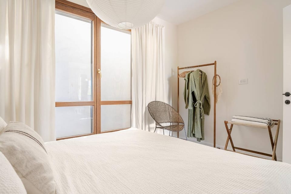 Bed, Other, Bedroom