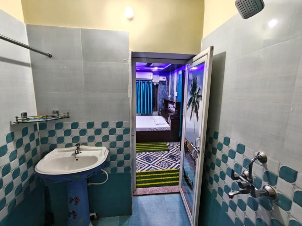 Shri Shrishti Vinayak Sewashram Bed and Breakfast in Varanasi