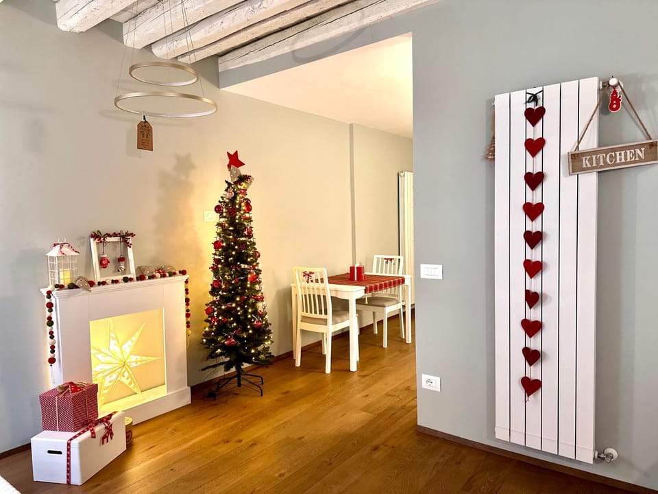 Gingerbread Suite Originale appartamento a tema Natale in centro storico Apartment in Chioggia