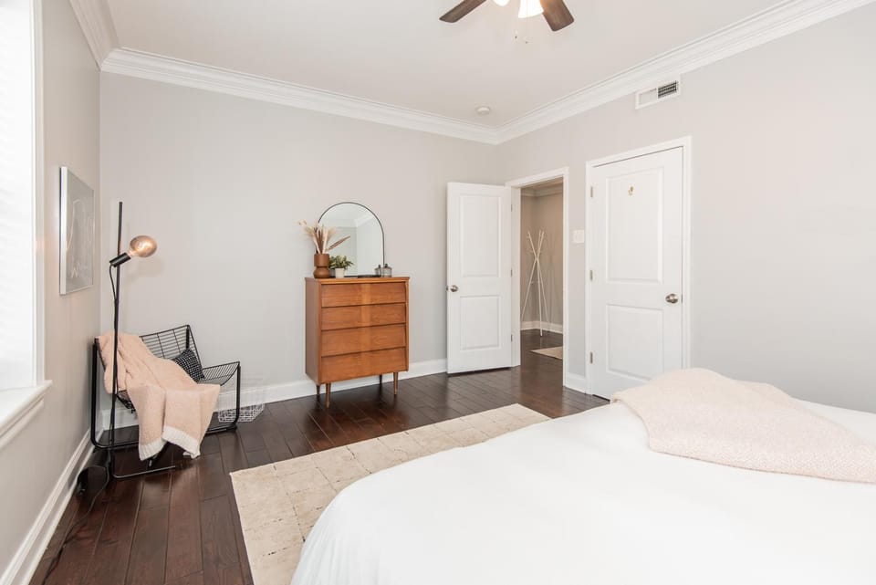 Cozy 2 King Bd Duplex - Steps to Soulard Apartment in Saint Louis