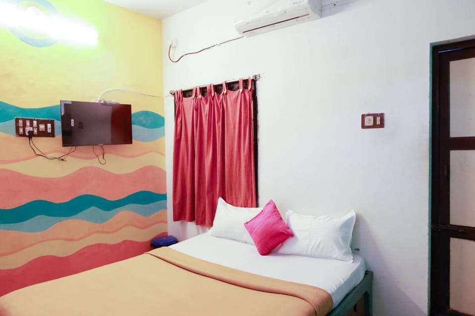 Bed, TV and multimedia, Bedroom, air conditioner