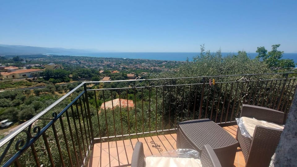 Natural landscape, Balcony/Terrace, Sea view