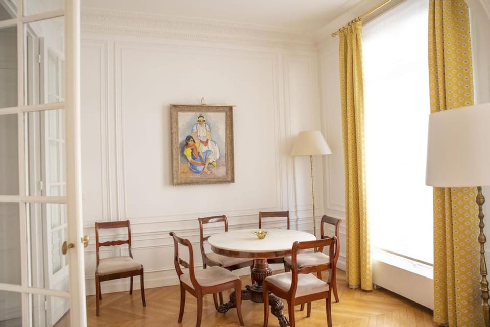 Luxurious Apartment Trocadero & Eiffel Tower Apartment in Paris
