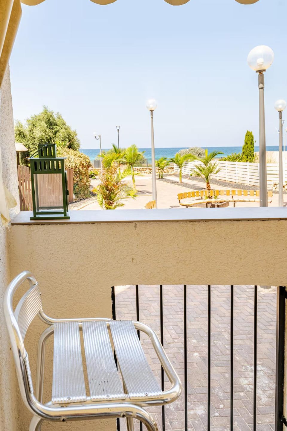 Day, Natural landscape, Balcony/Terrace, Dining area, Sea view