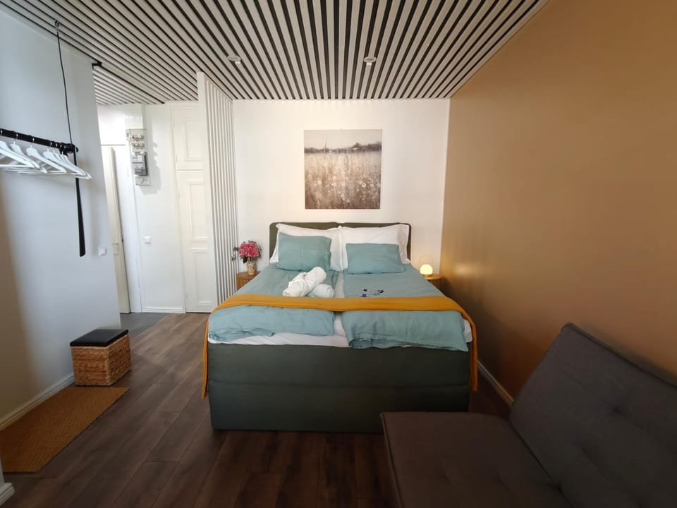 Bed, Photo of the whole room