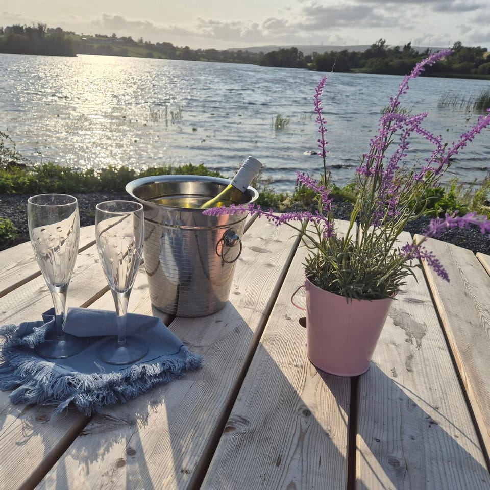 Swan Lake Glamping Campground/ 
RV Resort in Northern Ireland